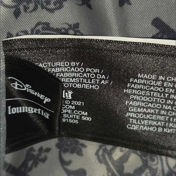 LOUNGEFLY DISNEY CINDERELLA VILLAINS BACKPACK. - Picture 7 of 7